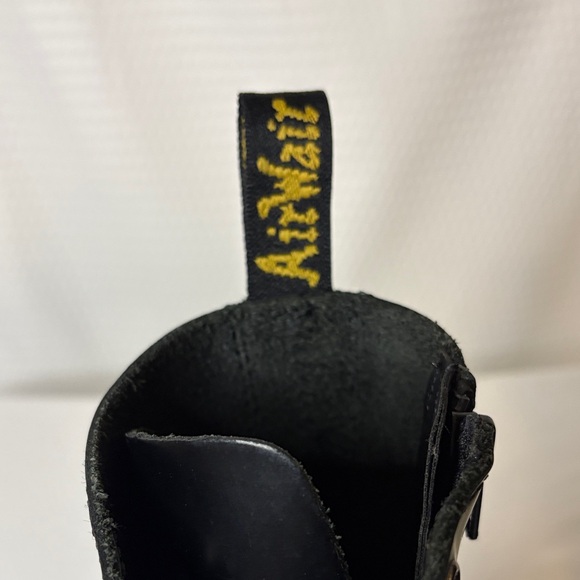 Dr. Martens Shiny Black Platform Combat Boots Sz 6 - Picture 9 of 13